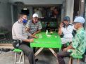 Babinkamtibmas Krembangan Utara Ingatkan Pengunjung Warkop Untuk Patuh Protokol Kesehatan