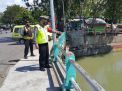 Pantau Debit Air di Sungai Kalimas, Polsek Pabean Cantikan Waspada Potensi Banjir