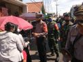 Polsek Krembangan Gelar Operasi Penertiban Masker di Pasar Kalianak Timur Bareng Koramil