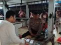 Babinkamtibmas Sidotopo Pantau RPH, Antisipasi Penyembelihan Sapi Betina Produktif