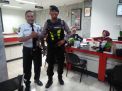Antisipasi Perampokan, Satsabhara Polres Tanjung Perak Lakukan Pengamanan Perbankan
