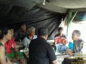 Babinkamtibmas Tambak Sarioso Sampaikan Pesan Jaga Kerukunan Ke Tomas