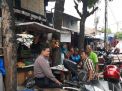 Babinkamtibmas Krembangan Utara Sambang Warga Pesapen Kali, Sampaikan Waspada 3C