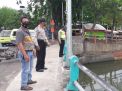 Polsek Pabean Cantikan Pantau Debit Air di Sungai Kalimas