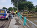 Waspada Banjir, Polsek Pabean Cantikan Lakukan Pemantauan Debit Air di Sungai Kalimas