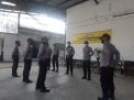 Personil Polres Pelabuhan Tanjung Perak Terus Lakukan Pengamanan Gudang KPU