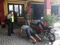 Polsek Asemrowo Terus Gelar Operasi Masker Bareng Satpol PP