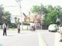 Polsek Kenjeran Gelar Operasi Penertiban Masker Bareng Satpol PP di Jalan Pantai Lama