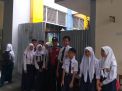 Babinkamtibmas Bongkaran Sampaikan Pesan Rajin Belajar Ke Pelajar SMPN 8