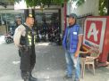 Satsabhara Polres Tanjung Perak Patroli Mini Market Beri Pesan Waspada Curanmor
