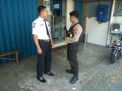 Satsabhara Polres Tanjung Perak Patroli Kantor Bank, Antisipasi Kriminalitas 3C
