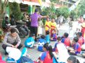Gelar Rabu Narsis, Babinkamtibmas Takal Kedinding Sambang Sekolah