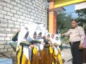 Gelar Rabu Narsis, Babinkamtibmas Kedung Cowek Sambang Sekolah