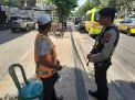 Satsabhara Polres Tanjung Perak Gelar Patroli di Perkantoran, Titip Pesan Waspada Curanmor