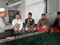Gelar Jumat Darling, Babinkamtibmas Perak Barat Sampaikan Pesan Kerukunan