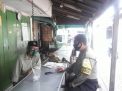 Sambang Pengurus Kampung, Babinkamtibmas Ujung Sampaikan Himbauan Protokol Kesehatan Pencegahan Covid-19