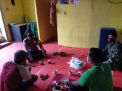 Babinkamtibmas Sukolilo Baru Sampaikan Himbauan Patuh Protokol Kesehatan Pada Pengurus Kampung