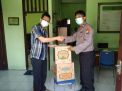 Babinkamtibmas Asemrowo Bagikan Bingkisan Lebaran Untuk Dai Kamtibmas