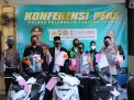 Kapolres Tanjung Perak Pimpin Konferensi Pers Kasus Begal Motor