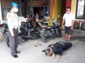 Polsek Asemrowo Laksanakan Operasi Penertiban Masker Bersama Satpol PP di Depan Mako