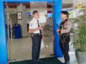Satsabhara Polres Tanjung Perak Lakukan Patroli Perbankan, Antisipasi Perampokan Nasabah