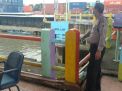 Personil Polsek Asemrowo Pantau Debit Air, Deteksi Dini Potensi Banjir