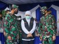 Wakapolres Tanjung Perak Dampingi Rombongan KSAL & Gubernur Jatim Pantau Vaksinasi di Lapangan Prapat Kurung