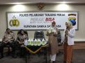 Polres Tanjung Perak Datangkan Instruktur, Praktekkan Pembuatan Hand Sanitizer