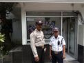 Babinkamtibmas Perak Timur Sampaikan Himbauan Keamanan Ke Petugas Sekuriti