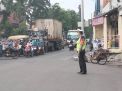 Unit Lantas Polsek Semampir Lakukan Pengaturan Sore, Cegah Kemacetan