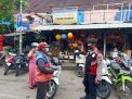 Panit Sabhara Polsek Semampir Sampaikan Pesan Waspada Curanmor Kepada Petugas Parkir