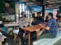 Babinkamtibmas Krembangan Utara Sampaikan Himbauan Patuh Prokes Ke Pengunjung Warkop