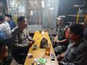 Babinkamtibmas Krembangan Utara Sosialisasi SPKT Door To Door Ke Warga Dapuan