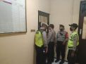 Polsek Semampir Pantau Kesehatan Tahanan Lewat Pengecekan Setiap Hari