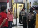Polsek Asemrowo Pantau Kondisi Kesehatan Tahanan Lewat Pengecekan Setiap Hari