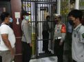 Pantau Kondisi Para Tahanan, Polsek Asemrowo Laksanakan Cek Rutin Pagi & Malam