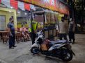 Sasar Warung & Toko, Polsek Krembangan Laksanakan Operasi Jam Malam