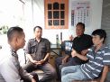 Babinkamtibmas Takal Kedinding Perkenalkan SPKT Door To Door Ke Warga Kedinding Tengah