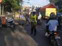 Timsus Silver Satlantas Polres Tanjung Perak Beri Pelayanan Melalui Pengaturan Sore