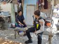 Satsabhara Polres Tanjung Perak Pantau Keamanan Pemukiman Melalui Patroli Rutin