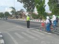 Unit Lantas Polsek Kenjeran Lakukan Pengaturan Sore Cegah Kemacetan