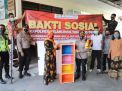 Kapolsek Pabean Cantikan Dampingi Kapolres Tanjung Perak Beri Bantuan Peralatan Belajar Mengajar Ke Sekolah-Sekolah