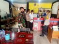 Polsek Krembangan Gelar Penertiban Masker & Sosialisasi Jam Malam di Warung-Warung