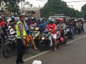 Polsek Krembangan Lakukan Pengaturan Lalu Lintas Sore Cegah Kemacetan