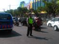 Unit Lantas Polsek Pabean Cantikan Gelar Pengaturan Sore, Bantu Kepulangan Pekerja