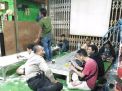 Babinkamtibmas Nyamplungan Berikan Penyuluhan Bahaya Narkoba Ke Pengunjung Warkop