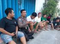 Babinkamtibmas Krembangan Utara Kunjungi Warga Kebalen Kulon, Sosialisasikan SPKT Door To Door