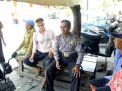 Gelar Selasa Sambas, Babinkamtibmas Dupak Sosialisasikan SPKT Door To Door Ke Tomas