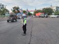 Satlantas Polres Tanjung Perak Gelar Pengaturan Sore Bantu Kepulangan Pekerja