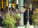 Polwan Polres Tanjung Perak Gelar Upacara di SMAN 8